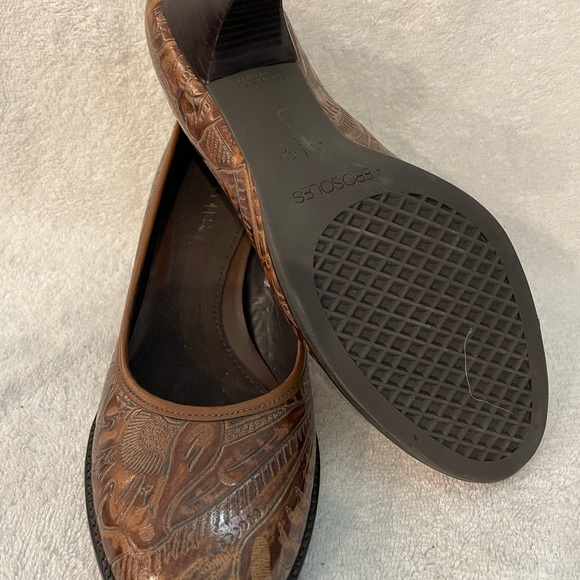 Aerosols brown pumps - Picture 2 of 2